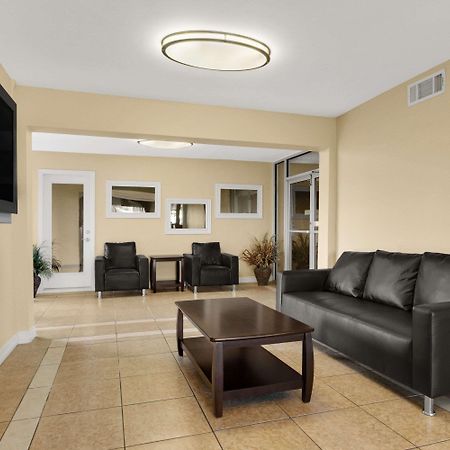 Super 8 By Wyndham Fort Worth Tx Интерьер фото