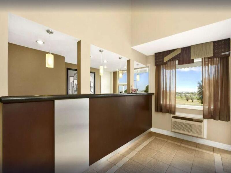 Super 8 By Wyndham Fort Worth Tx Экстерьер фото