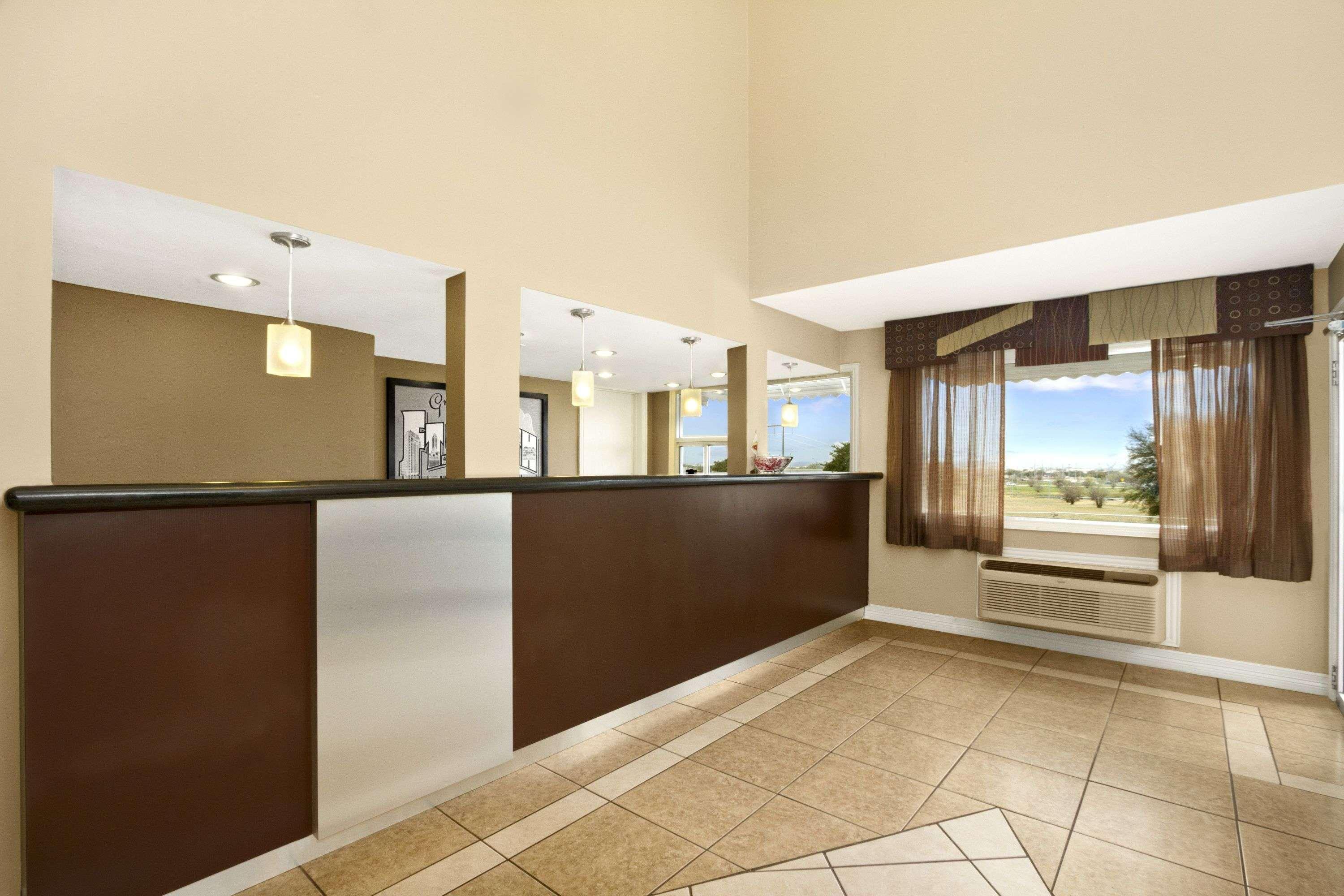 Super 8 By Wyndham Fort Worth Tx Экстерьер фото